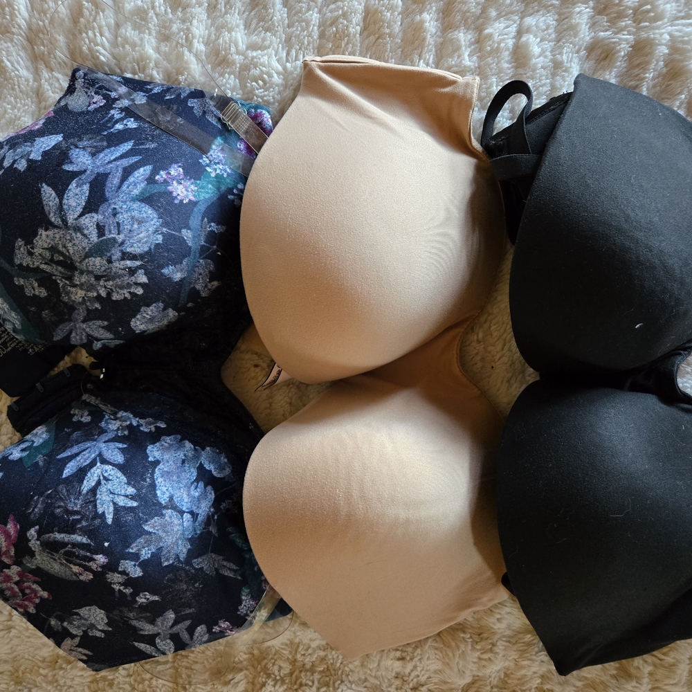Floral, Beige, and Black Women's Bras Strapless Bras 34dd And 36dd Various Brand
